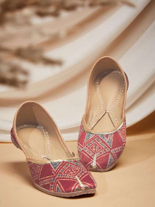 Fabindia women's footwear 2025