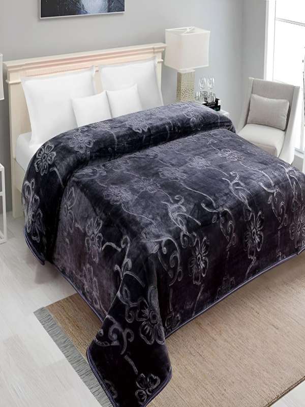 Heavy Winter Blankets Buy Heavy Winter Blankets online in India