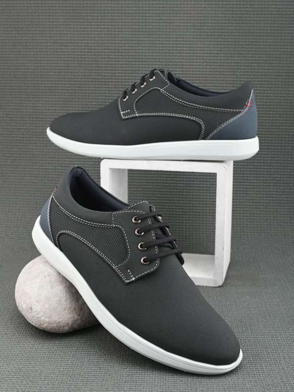 Black Men Shoes Breakbounce Buy Black Men Shoes Breakbounce online in India