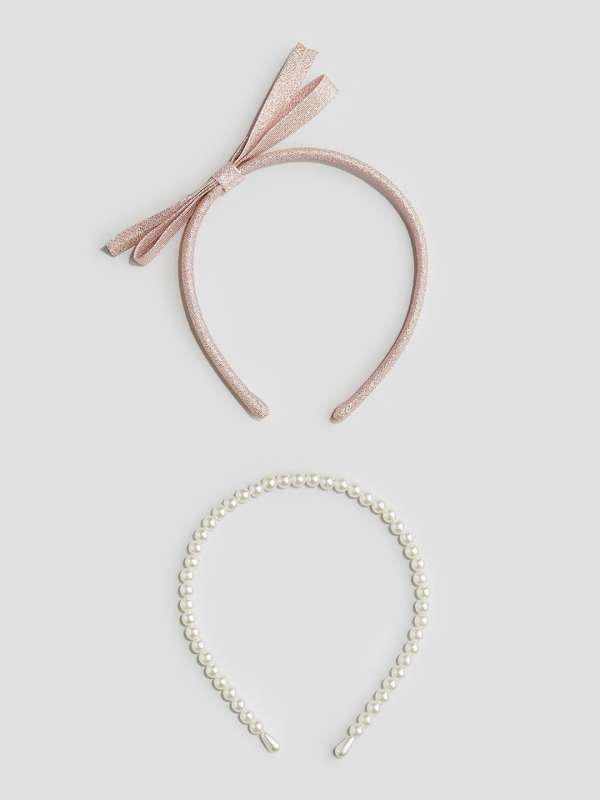 H&m accessories india store