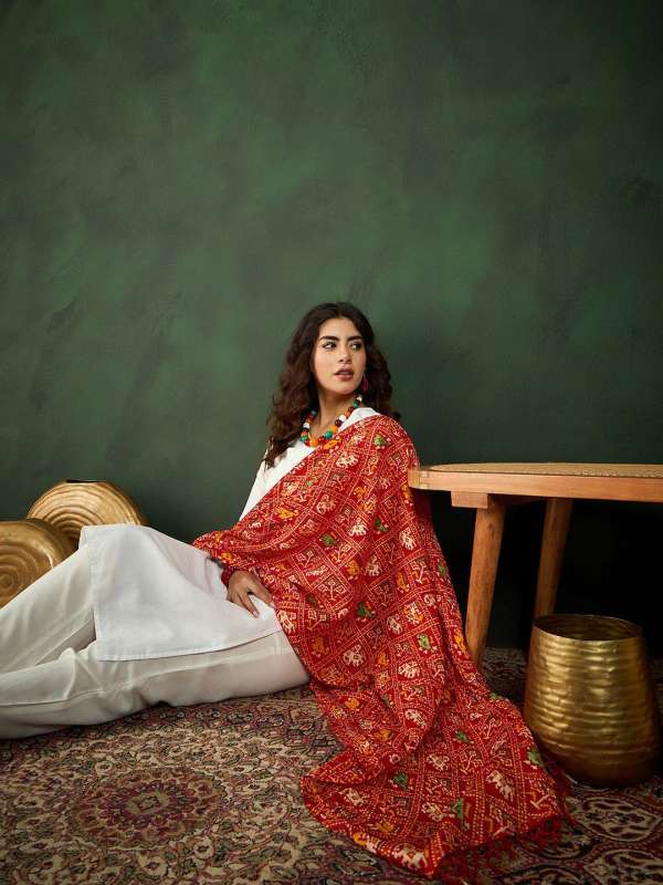 Silk Dupatta Churidar Kurtas Buy Silk Dupatta Churidar Kurtas online in India