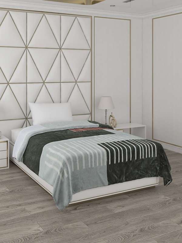 Buy Monte Carlo Blanket Online at Best Prices in India Myntra