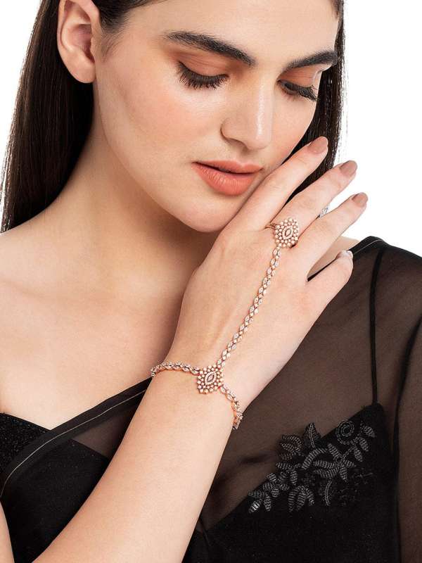 Rose bracelet store