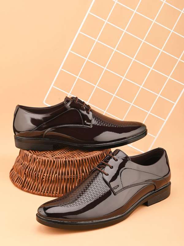 Invictus Brown Derby Brogue Formal Shoes 4841035.htm Buy Invictus Brown Derby Brogue Formal Shoes 4841035.htm online in India