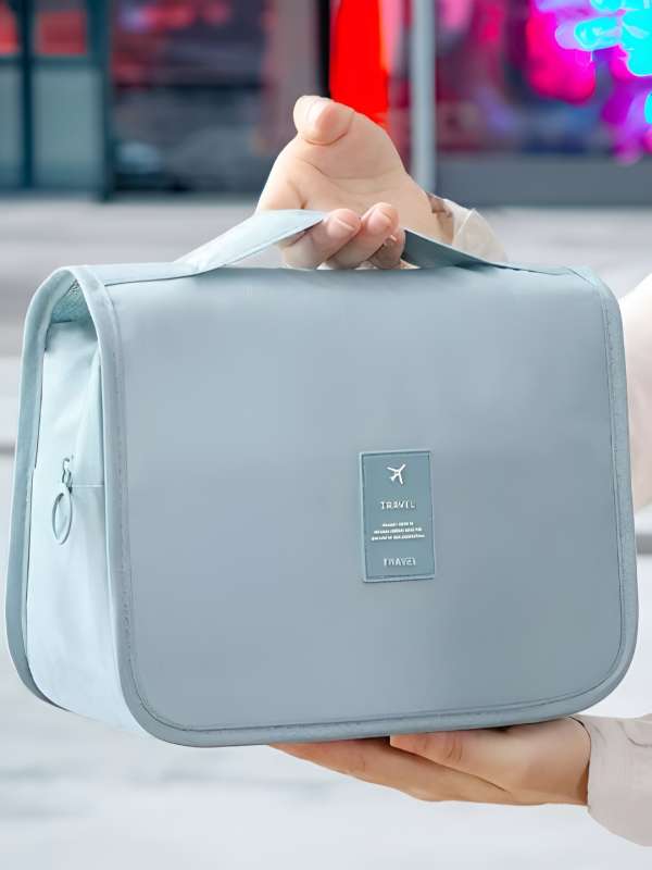 Makeup Pouches Buy Makeup Pouches Online at Best Prices in India Myntra
