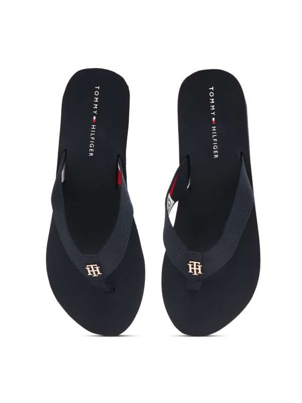 Tommy flip flops online discount