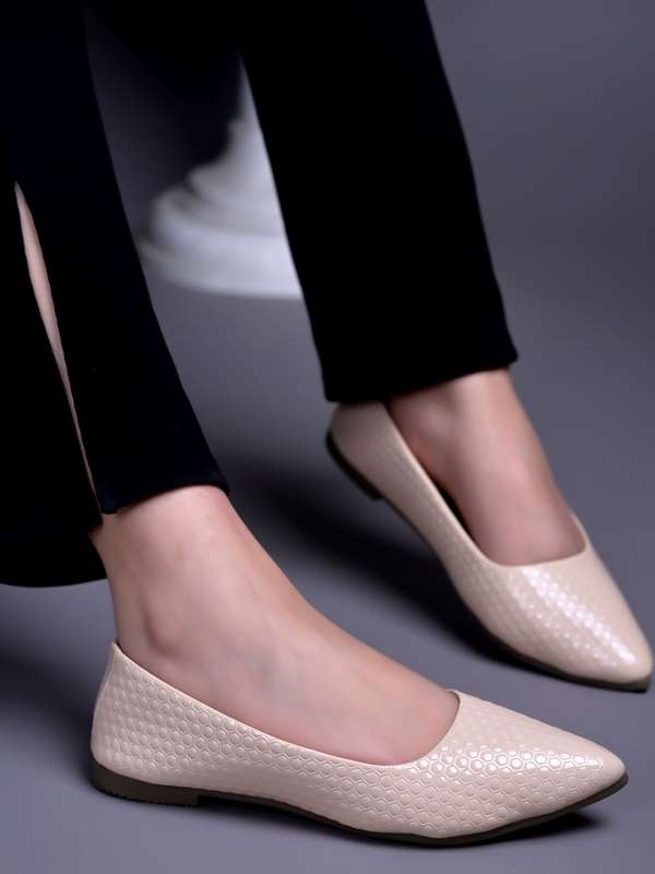Womens Footwear Flats Buy Womens Footwear Flats online in India