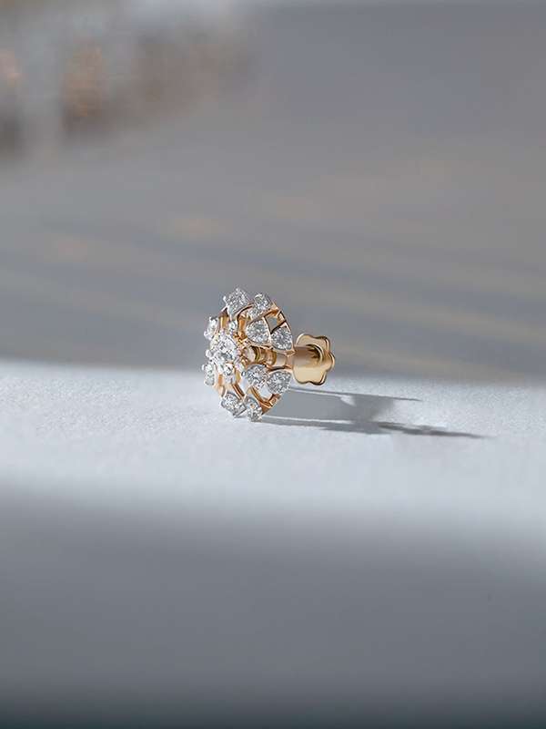 Mia by tanishq nose pin 2025