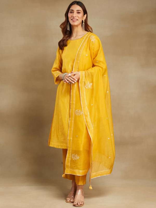 Fabindia Mochi Dupatta Salwar Suit Formal Shoes Buy Fabindia Mochi Dupatta Salwar Suit Formal Shoes online in India