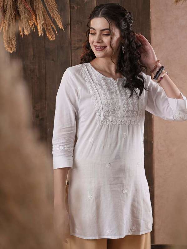 Kurtis under 600 2025