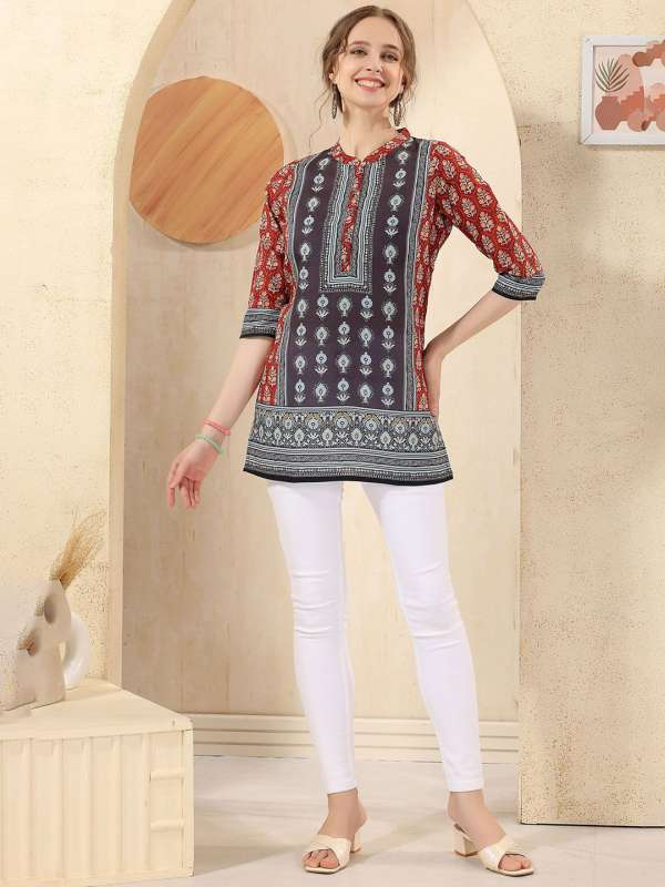 Tops under 300 on myntra on sale