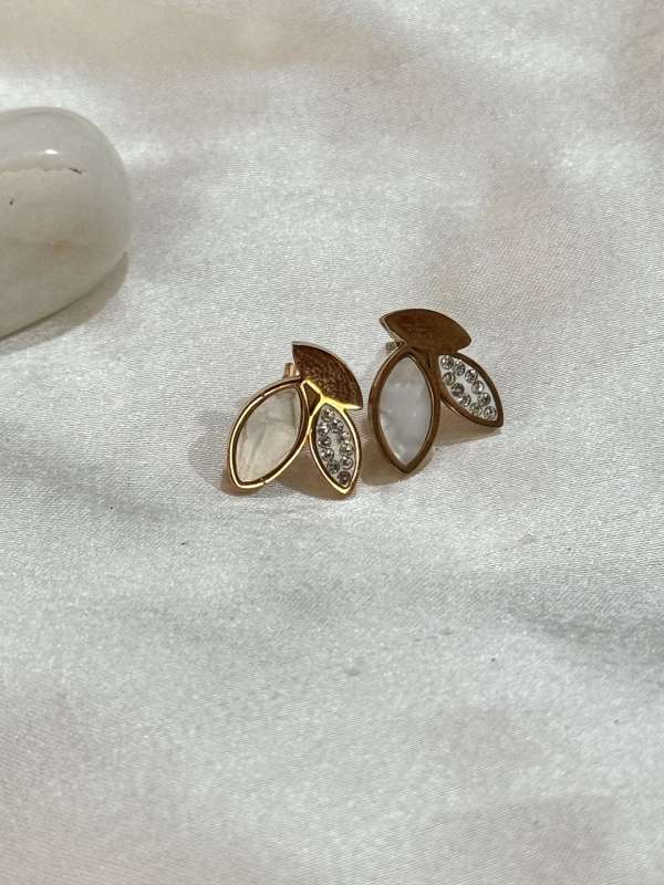 Sia Jewellery Earrings Tan Mani Ya Ring Buy Sia Jewellery Earrings Tan Mani Ya Ring online in India