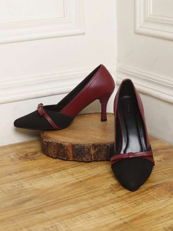 Maroon pumps store