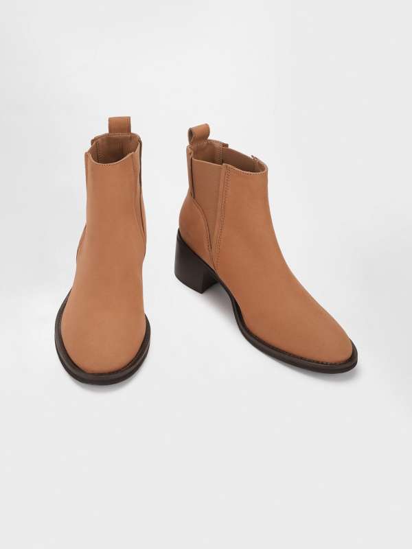 Snow Boots Buy Winter Boots Online Get up to 80 Off Myntra