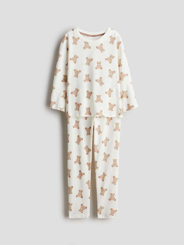 H and m night suit 2025