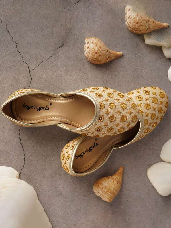 Mojaris Shoe Buy Mojari Shoes online for Men Women Myntra