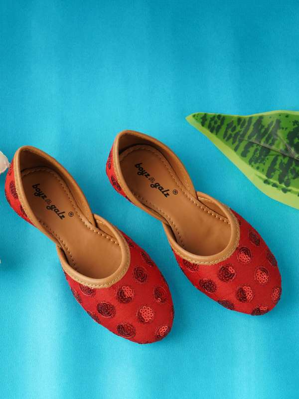 Jutti online myntra store