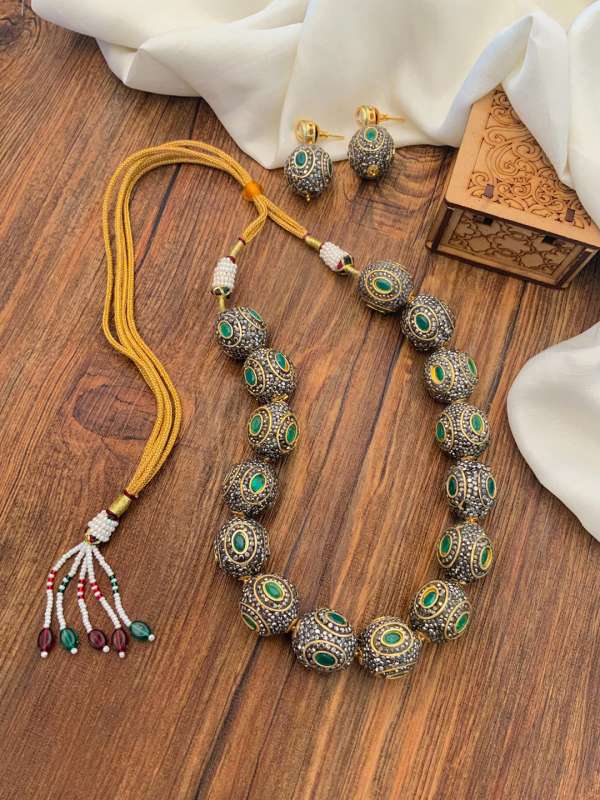 Fashion jewellery sets for sarees discount