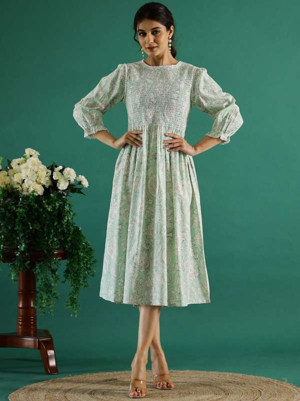 Dresses and tops online hotsell