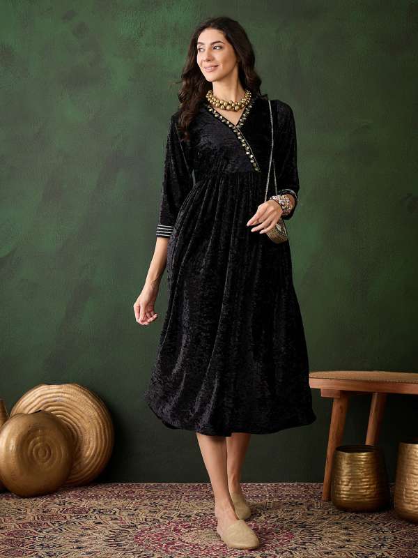 Velvet outfits for ladies best sale