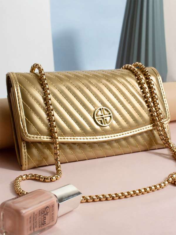 Burberry purses online 2025