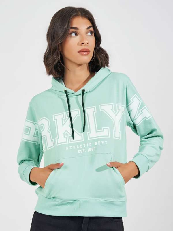 Pullover with hood shop