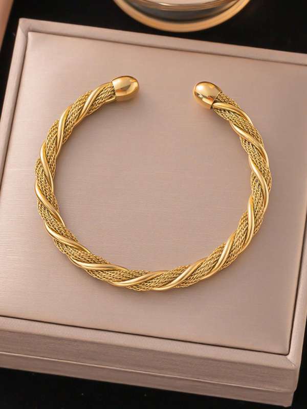 Gold Jewellery Buy Gold Jewellery Online for Men Women Myntra