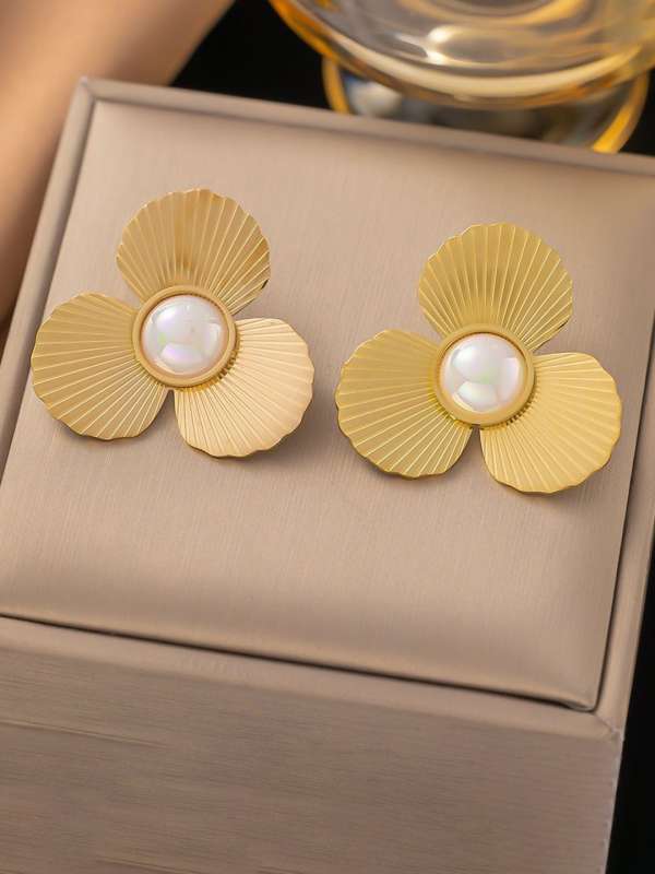 Jewellery For Women Buy Women Jewellery Online in India Myntra
