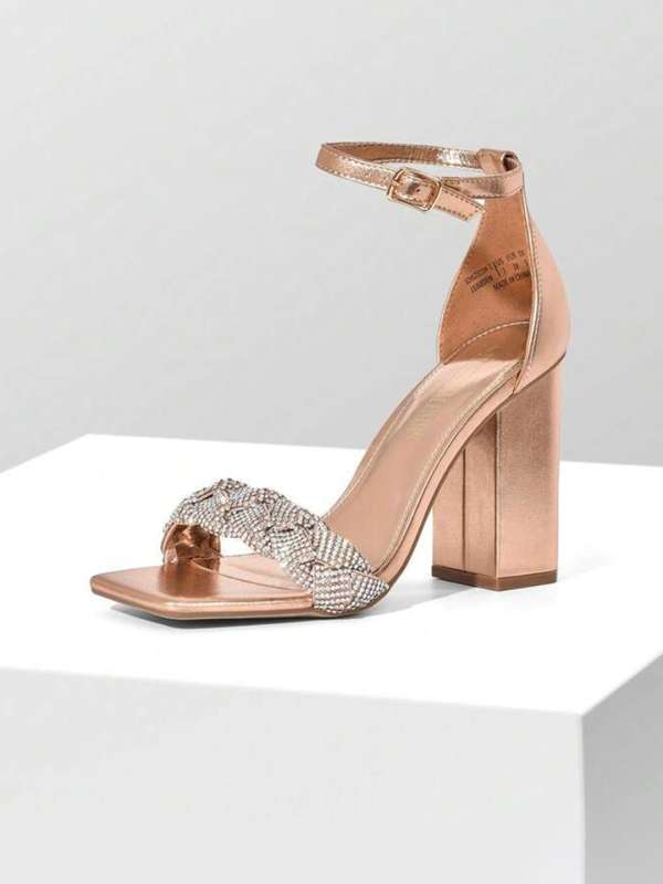3.5 inch nude heels online