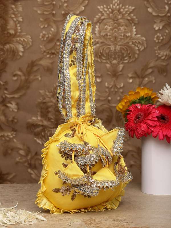Yellow clutches 2025