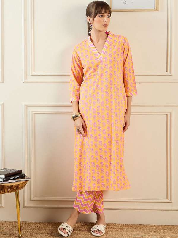 Shoes with salwar kameez online