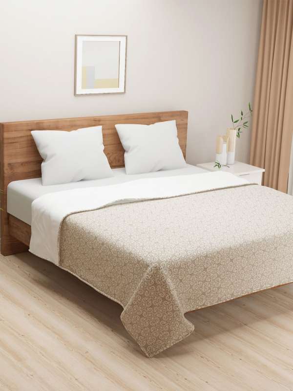 Swayam Blankets Quilts And Dohars Buy Swayam Blankets Quilts And Dohars online in India