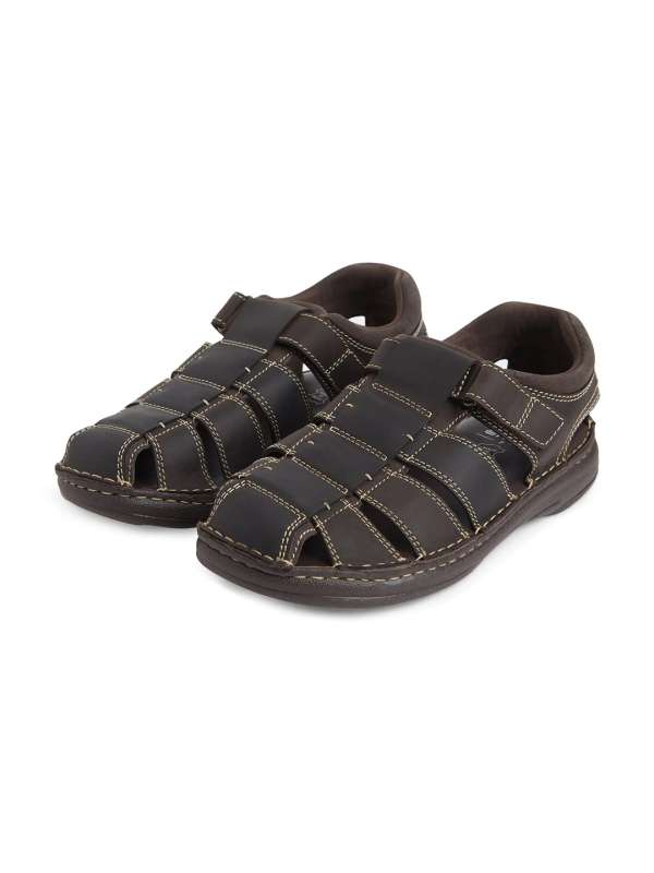 Sandals under 200 outlet