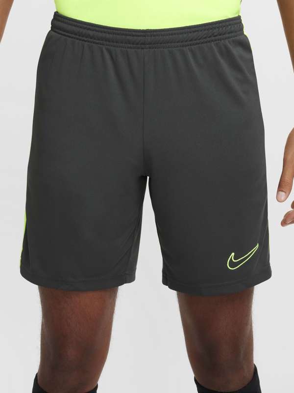 Nike slim fit shorts 2025