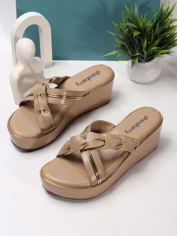 Dressberry footwear online sales