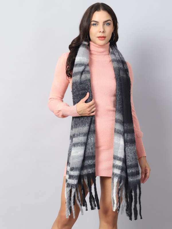 Black kurta pajama with muffler clearance