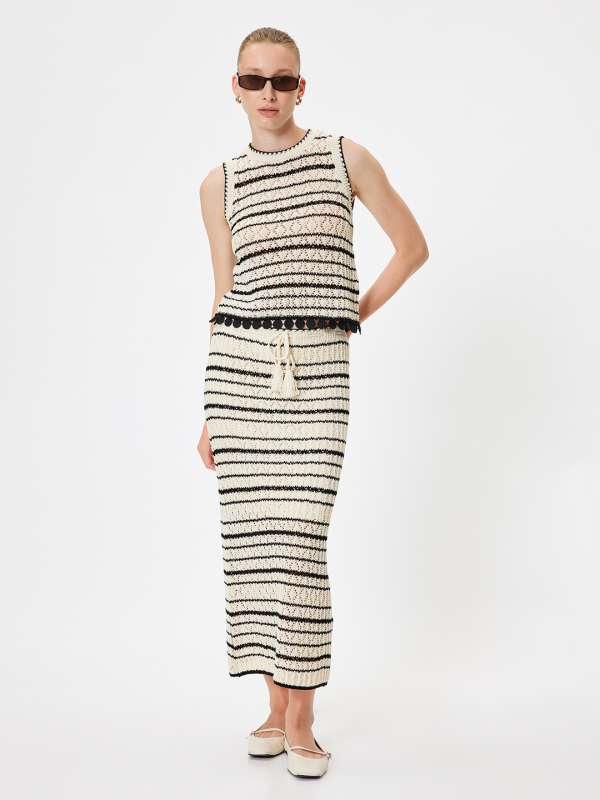 Black and white striped skirt online india discount
