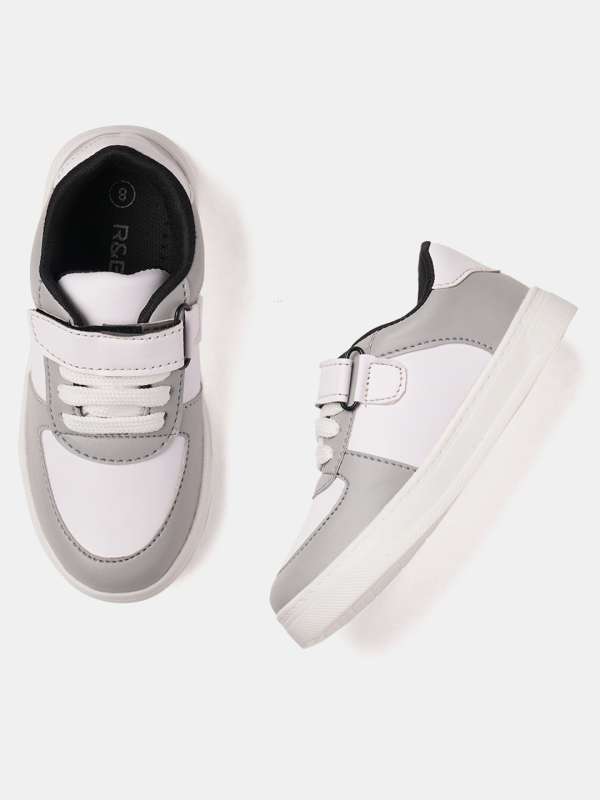 Shoes for boys myntra hot sale