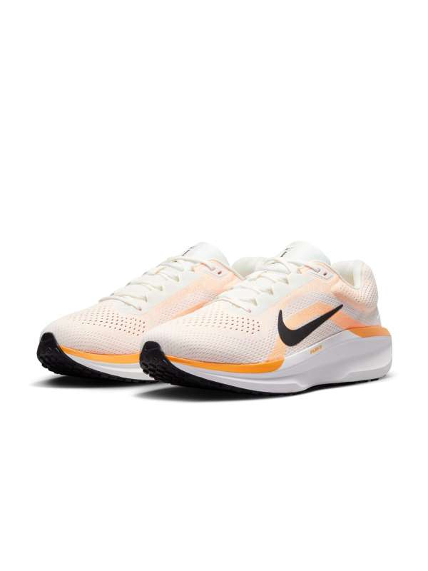 Nike mesh tennis shoes deals