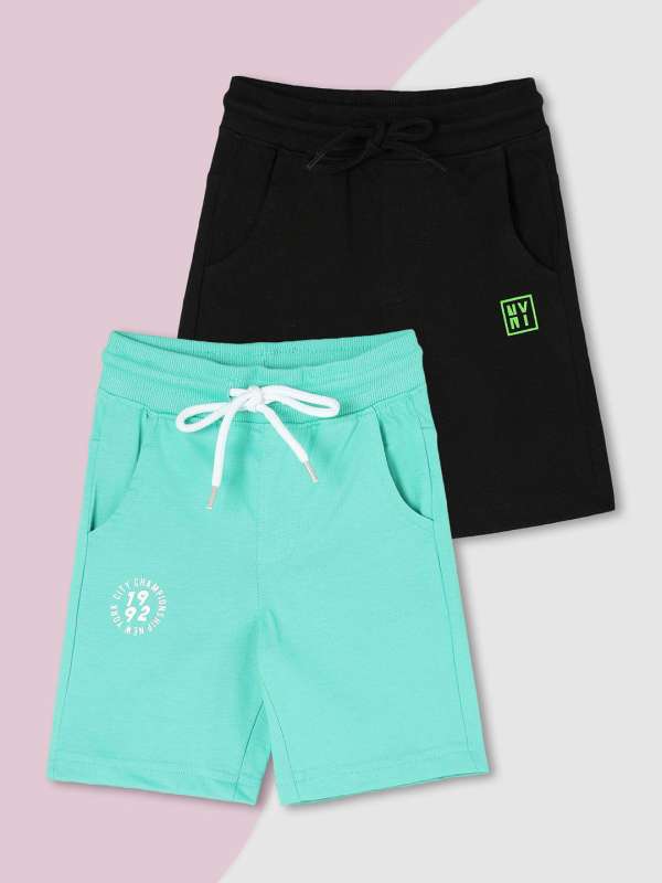 Max shorts online store