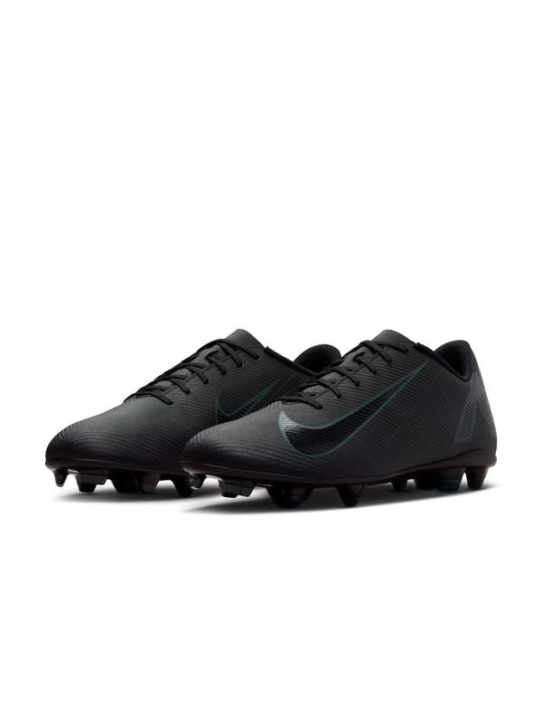 Buy Nike Football Shoes Online At Best Prices on Myntra