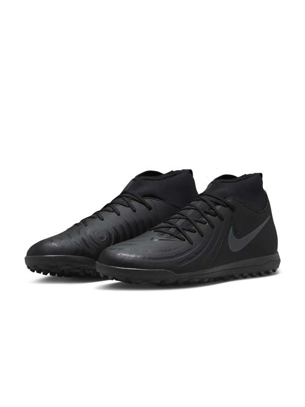 Nike trainee clearance