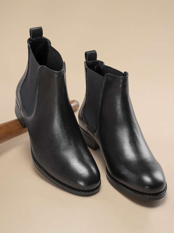 red tape boots myntra
