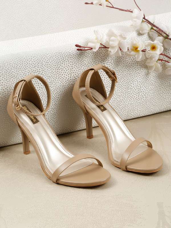 flat heels online