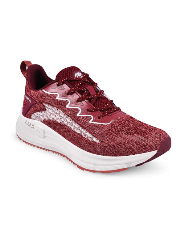 Maroon sales sports shoes
