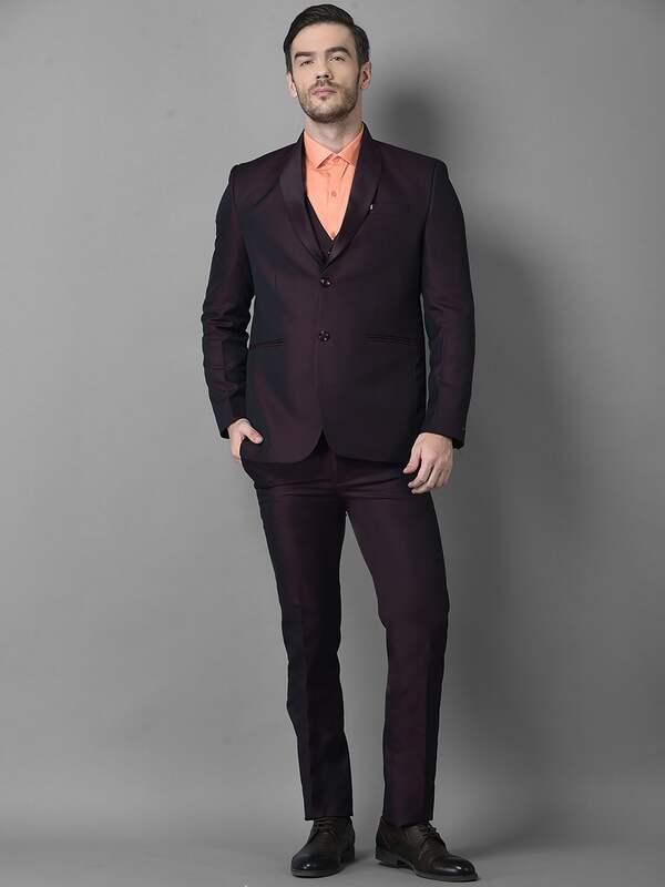 How to Pull Off a Maroon Suit: Styling Tips for Men - Oliver Wicks-tuongthan.vn