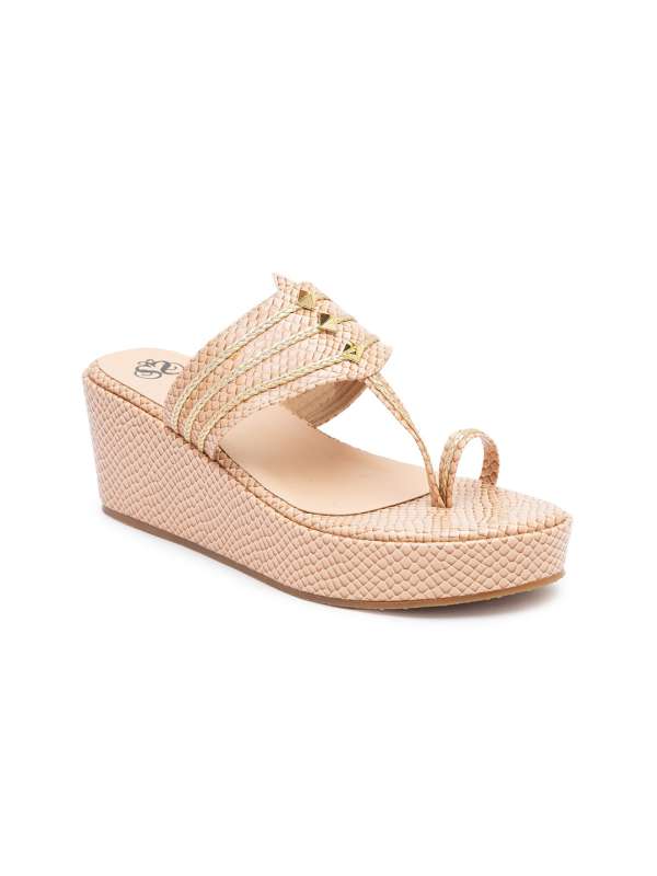 Sole To Soul Loafers For Women - Buy Beige Color Sole To Soul Loafers For  Women Online at Best Price - Shop Online for Footwears in India