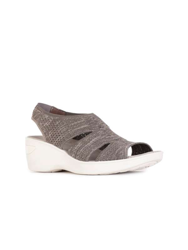 Naturalizer wedge sale heels