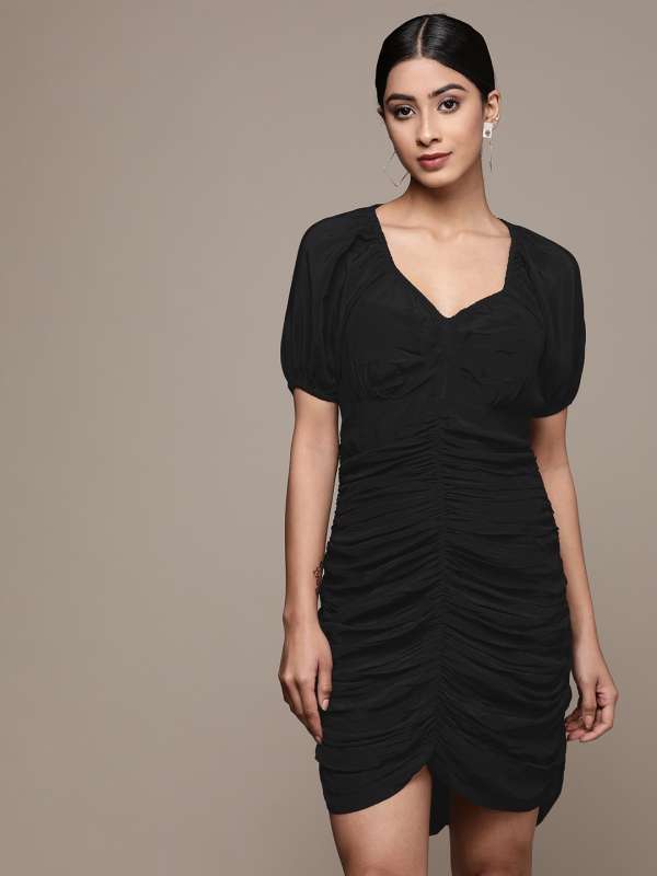 Ritu wears online top