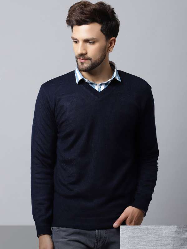 Dark blue v neck sweater on sale